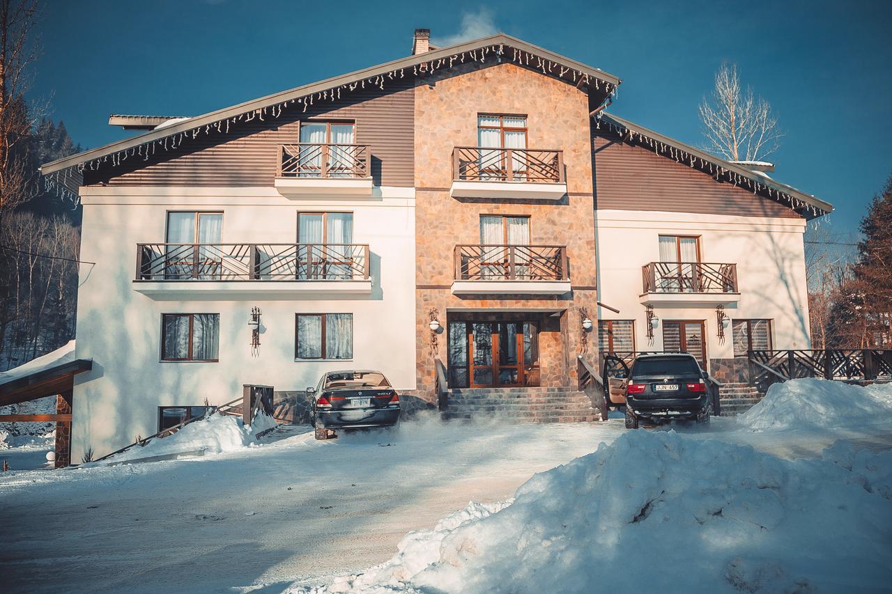 Villa Billa Tatariv Buitenkant foto