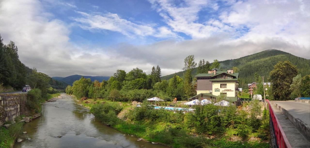 Villa Billa Tatariv Buitenkant foto
